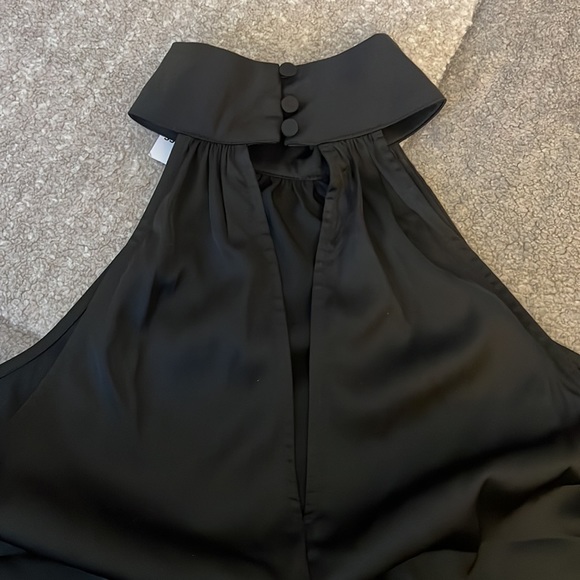 Express halter top - Picture 3 of 4